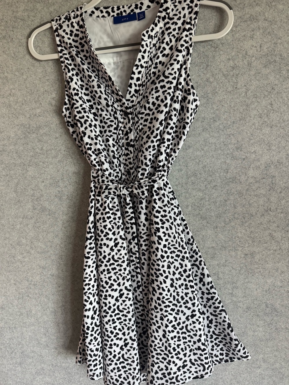 Apt. 9 Black & White Sleeveless V-Neck Animal Print Mini Dress